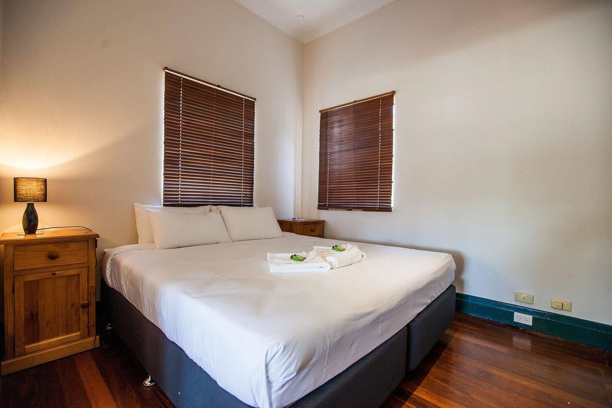 Captain Stirling Hotel Пърт Екстериор снимка